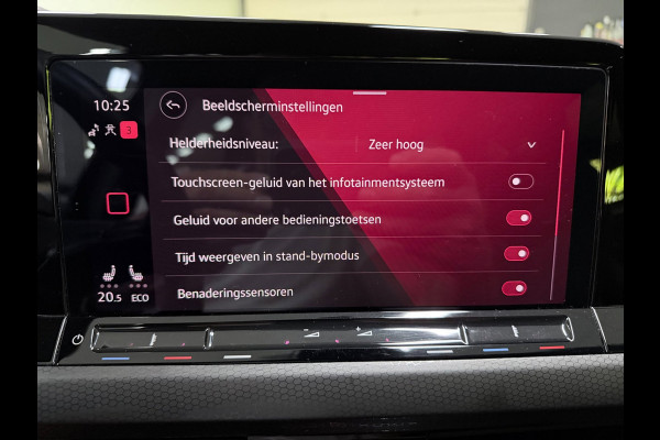Volkswagen Golf 1.4 eHybrid GTE SFEERVERL/IQ-LICHT/NAVI/DAB/CARPLAY/V-COCKPIT/H-UP///
