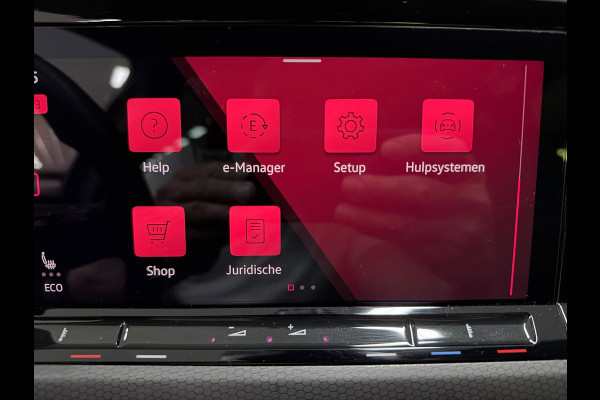 Volkswagen Golf 1.4 eHybrid GTE SFEERVERL/IQ-LICHT/NAVI/DAB/CARPLAY/V-COCKPIT/H-UP///