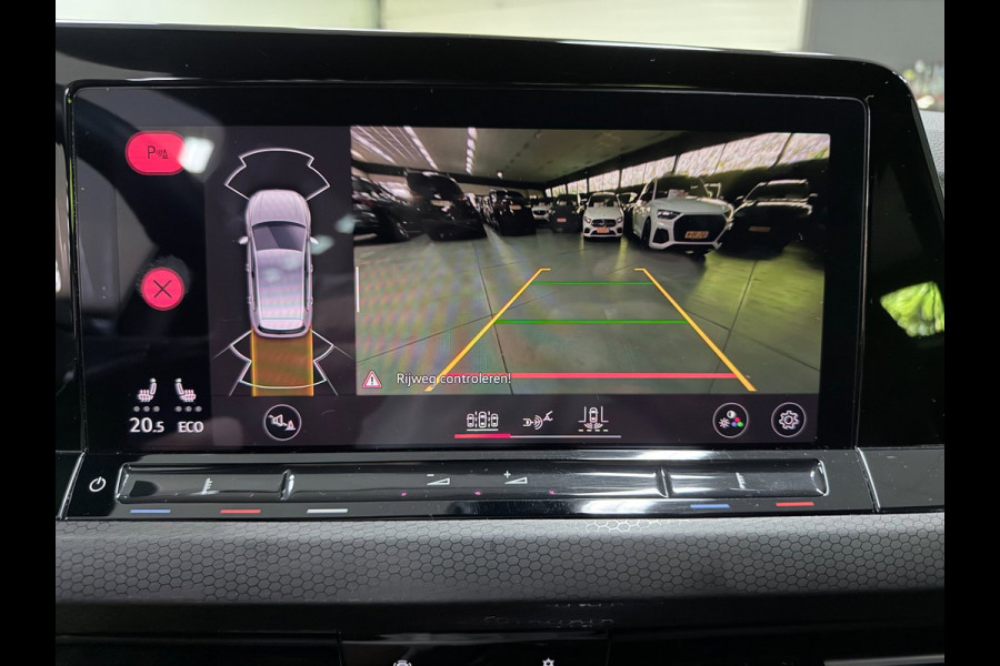 Volkswagen Golf 1.4 eHybrid GTE SFEERVERL/IQ-LICHT/NAVI/DAB/CARPLAY/V-COCKPIT/H-UP///