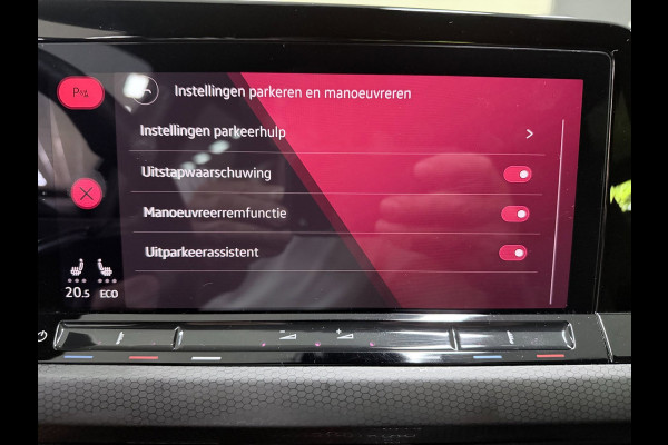 Volkswagen Golf 1.4 eHybrid GTE SFEERVERL/IQ-LICHT/NAVI/DAB/CARPLAY/V-COCKPIT/H-UP///