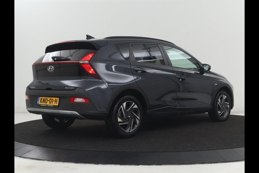 Hyundai Bayon 1.0 T-GDI Comfort Smart | Carplay | Camera | Airco | Cruise control | Sfeerverlichting | Parkeerhulp | Bluetooth | LED | Digital Cockpit | 16'' velgen