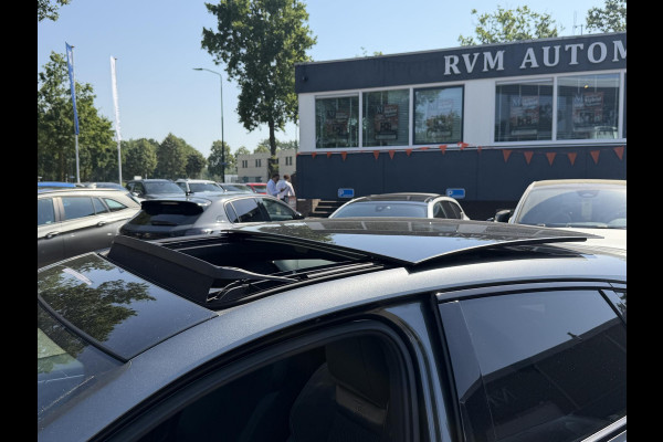 Audi A3 Sportback 45 TFSI e S edition Competition 245 PK PHEV | VAN € 34.900,- VOOR € 32.877,- | UW WK-VOORDEEL: € 2.023,- | S-LINE INTERIEUR & EXTERIEUR | PANORAMADAK | KEYLESS GO & START | BLACK OPTIC PAKKET | STOELVERWARMING | AUDI DEALER ONDERHOUDEN |