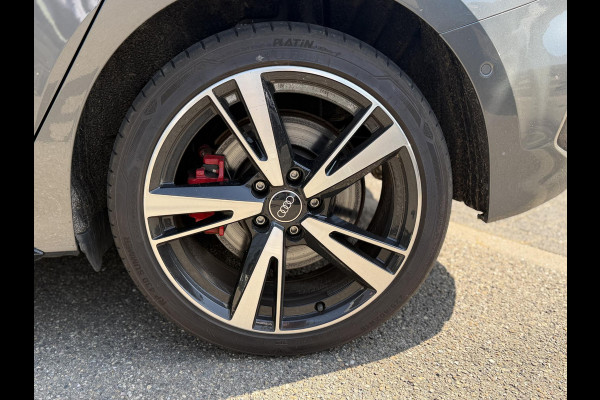 Audi A3 Sportback 45 TFSI e S edition Competition 245 PK PHEV | VAN € 34.900,- VOOR € 32.877,- | UW WK-VOORDEEL: € 2.023,- | S-LINE INTERIEUR & EXTERIEUR | PANORAMADAK | KEYLESS GO & START | BLACK OPTIC PAKKET | STOELVERWARMING | AUDI DEALER ONDERHOUDEN |
