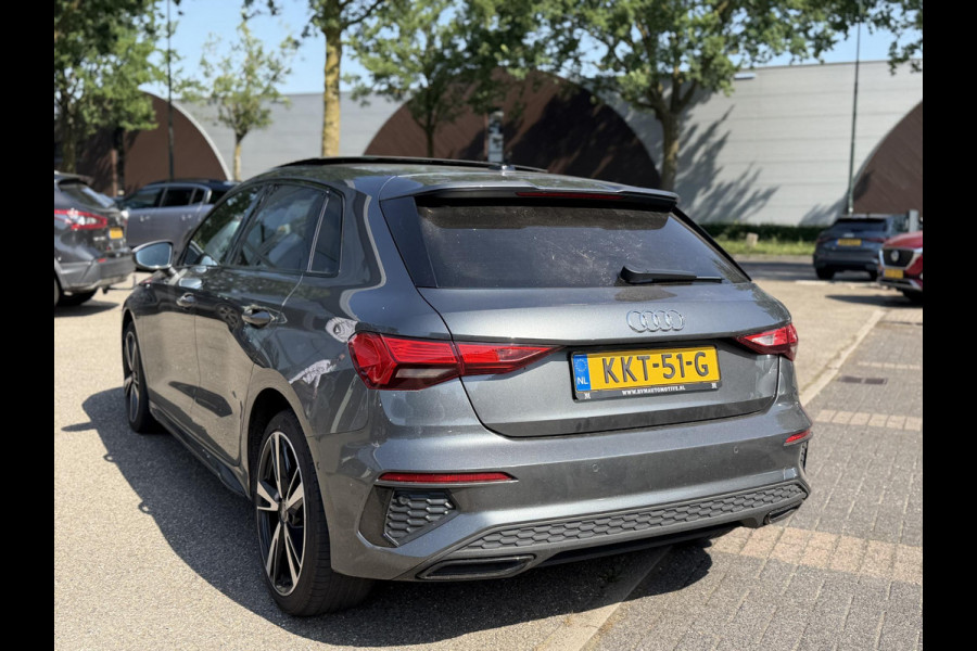Audi A3 Sportback 45 TFSI e S edition Competition 245 PK PHEV | VAN € 34.900,- VOOR € 32.877,- | UW WK-VOORDEEL: € 2.023,- | S-LINE INTERIEUR & EXTERIEUR | PANORAMADAK | KEYLESS GO & START | BLACK OPTIC PAKKET | STOELVERWARMING | AUDI DEALER ONDERHOUDEN |