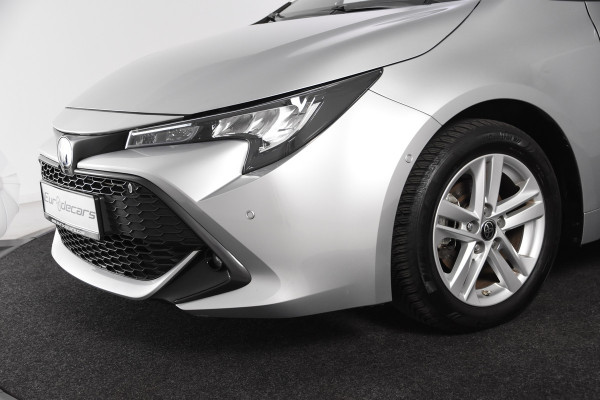 Toyota Corolla Touring Sports 1.8 Hybrid Dynamic *1ste Eigenaar*Navigatie*Stoelverwarming*