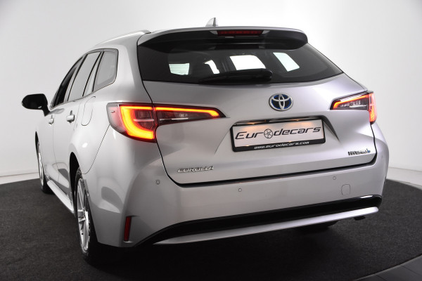 Toyota Corolla Touring Sports 1.8 Hybrid Dynamic *1ste Eigenaar*Navigatie*Stoelverwarming*