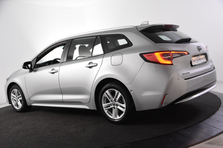 Toyota Corolla Touring Sports 1.8 Hybrid Dynamic *1ste Eigenaar*Navigatie*Stoelverwarming*