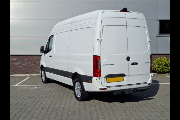 Mercedes-Benz Sprinter 317 CDI L2 H2 Automaat Led 3.5T Trekhaak (wordt verwacht)