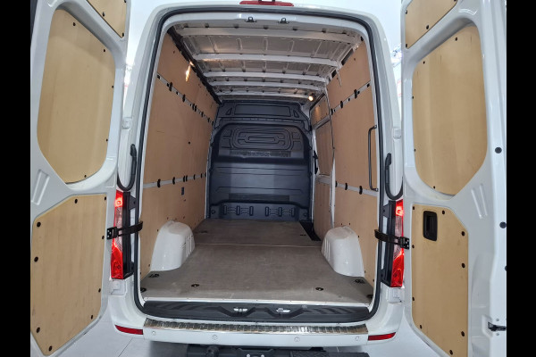 Mercedes-Benz Sprinter 317 CDI L2 H2 Automaat Led 3.5T Trekhaak (wordt verwacht)