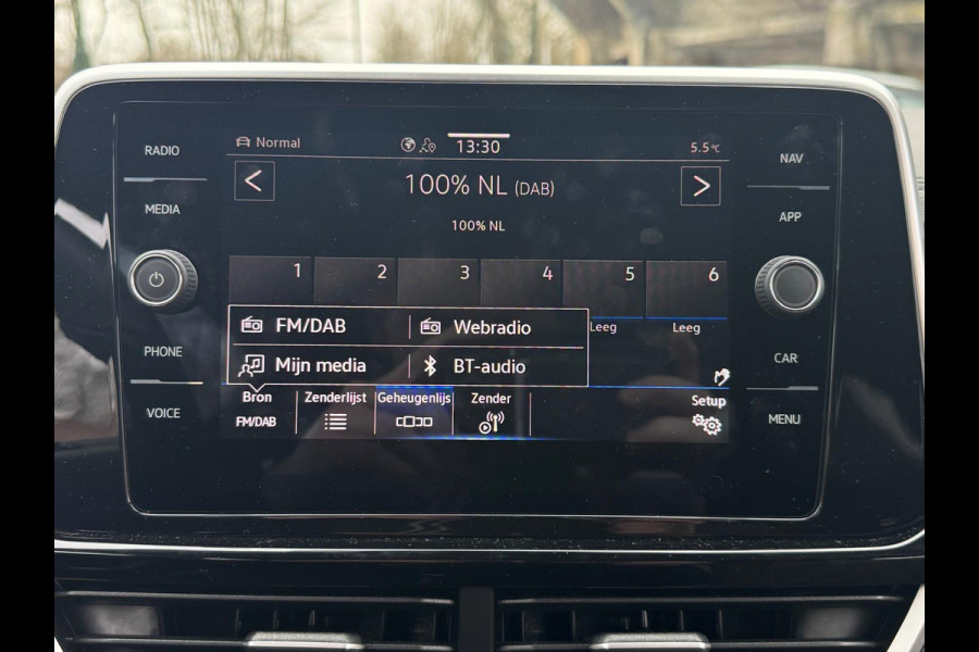Volkswagen T-Roc Cabrio 1.5 TSI 150PK DSG R-LINE SPORT LED/NAVI/CARPLAY/TREKHAAK