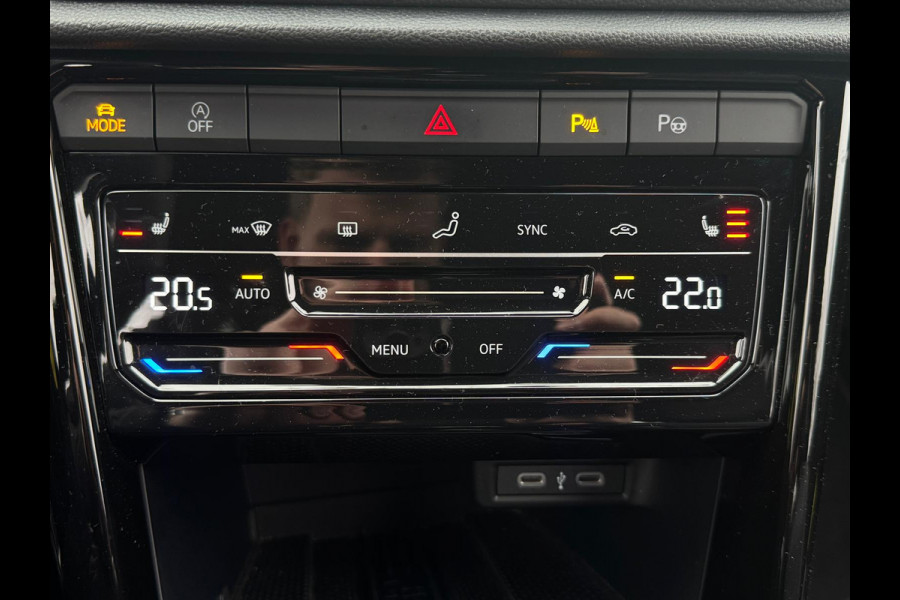 Volkswagen T-Roc Cabrio 1.5 TSI 150PK DSG R-LINE SPORT LED/NAVI/CARPLAY/TREKHAAK