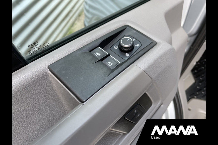 Volkswagen Crafter 35 2.0 177pk TDI L3H3 Automaat LED Cruise Airco ClimateControl Trekhaak