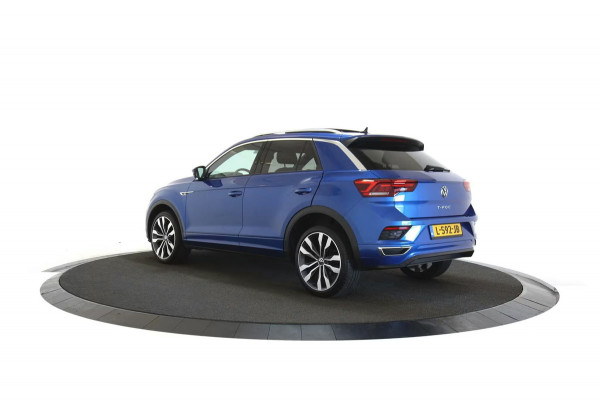 Volkswagen T-Roc 1.5 TSI Sport Business R - Automaat - Pano/schuifdak - Beats - Navi - Afn.Trekhaak
