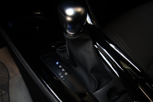 Toyota C-HR 2.0 Hybrid Dynamic XENON-CLIMA-STOEL VRM-CAMERA