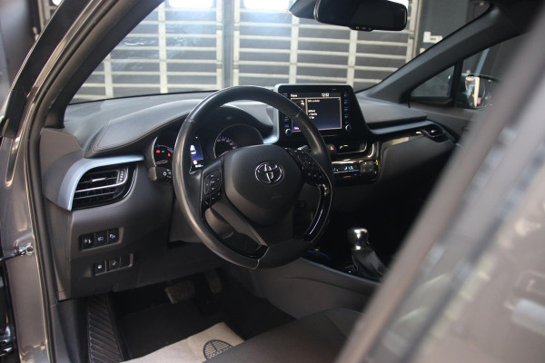 Toyota C-HR 2.0 Hybrid Dynamic XENON-CLIMA-STOEL VRM-CAMERA