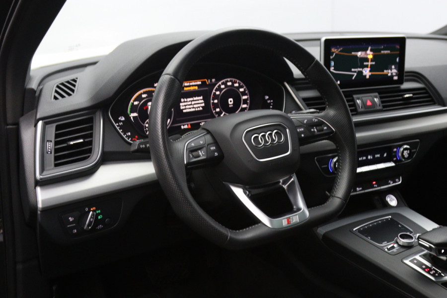Audi Q5 55 TFSI e 367 PK Quattro Competition PHEV, Panoramadak, Camera, 21" LM