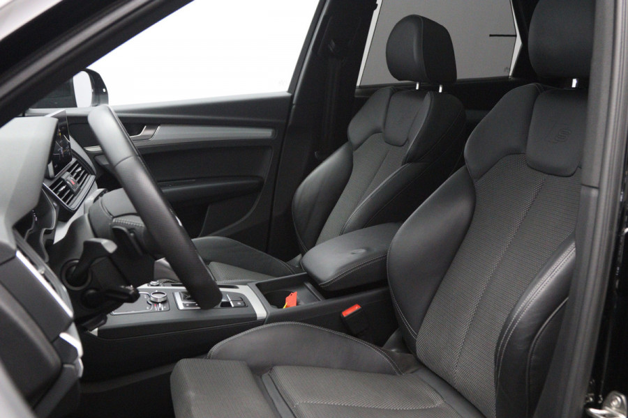 Audi Q5 55 TFSI e 367 PK Quattro Competition PHEV, Panoramadak, Camera, 21" LM