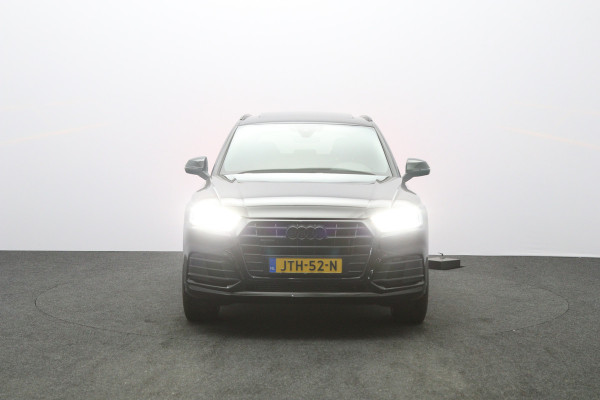 Audi Q5 55 TFSI e 367 PK Quattro Competition PHEV, Panoramadak, Camera, 21" LM