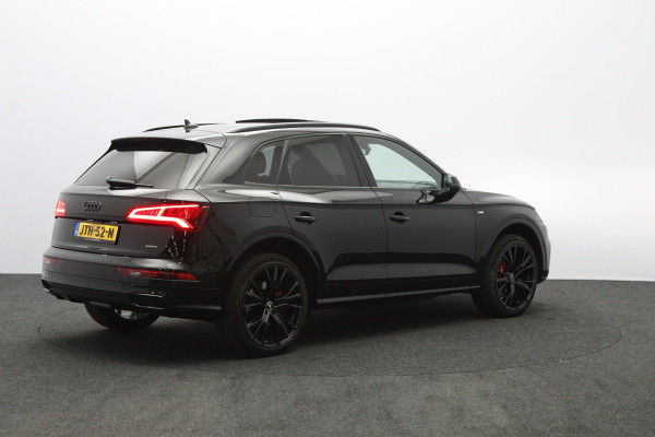Audi Q5 55 TFSI e 367 PK Quattro Competition PHEV, Panoramadak, Camera, 21" LM