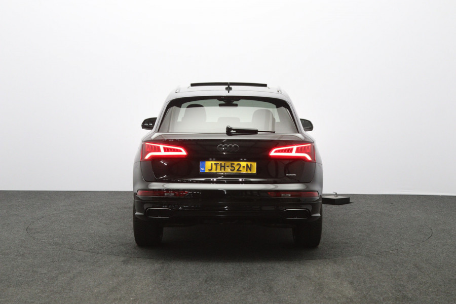 Audi Q5 55 TFSI e 367 PK Quattro Competition PHEV, Panoramadak, Camera, 21" LM