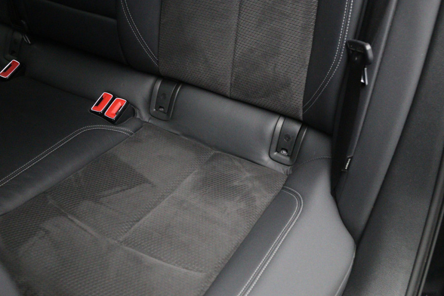 Audi A6 Avant 55 TFSI e Quattro 367 PK Competition, Panoramadak, Tour-Pakket, Camera
