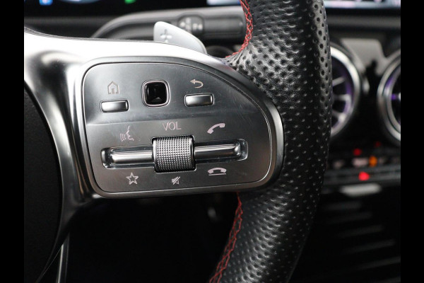 Mercedes-Benz CLA-Klasse Shooting Brake 180 Business Solution AMG | Panoramadak | Stoelverwarming | Memory | Sfeerverlichting | Matrix LED | Leder/Alcantara | Side Assist | Widescreen | Navigatie | Camera | Climate control