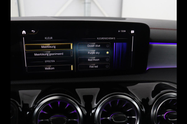 Mercedes-Benz CLA-Klasse Shooting Brake 180 Business Solution AMG | Panoramadak | Stoelverwarming | Memory | Sfeerverlichting | Matrix LED | Leder/Alcantara | Side Assist | Widescreen | Navigatie | Camera | Climate control