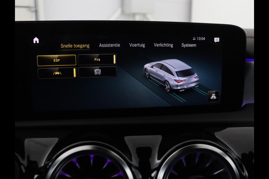 Mercedes-Benz CLA-Klasse Shooting Brake 180 Business Solution AMG | Panoramadak | Stoelverwarming | Memory | Sfeerverlichting | Matrix LED | Leder/Alcantara | Side Assist | Widescreen | Navigatie | Camera | Climate control