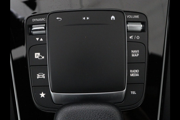 Mercedes-Benz CLA-Klasse Shooting Brake 180 Business Solution AMG | Panoramadak | Stoelverwarming | Memory | Sfeerverlichting | Matrix LED | Leder/Alcantara | Side Assist | Widescreen | Navigatie | Camera | Climate control