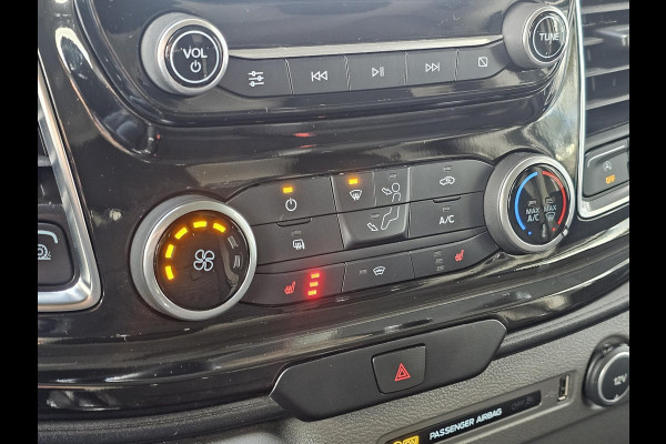 Ford Transit Custom 300 2.0 TDCI L1H1 Limited | SCI | Automaat | Trekhaak | Ladder | Camera | Stoelverwarming | Cruise control | Lane assist | Keurige auto!