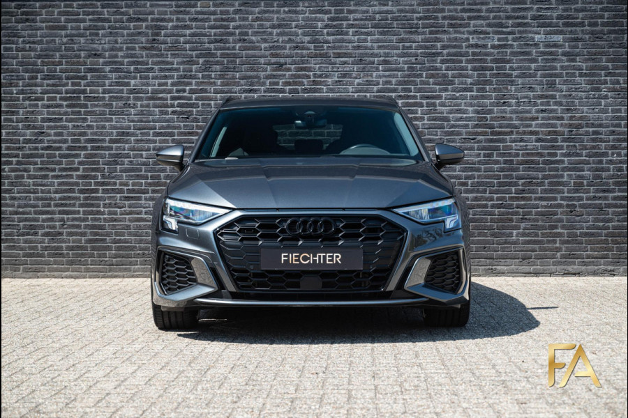 Audi A3 Sportback 45 TFSI e S Line Competition 19Inch|Fullblack|RSSeats