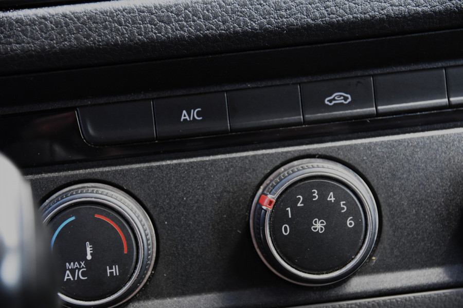 Volkswagen Crafter 35 TDI L3H3 *Leer*Navigatie*Camera*