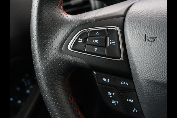 Ford EcoSport 1.0 EcoBoost ST-Line | Trekhaak | Half leder | Carplay | Navigatie | Camera | Dodehoek detectie | Climate control | Bluetooth | Cruise control | 17'' | Parkeerhulp
