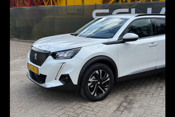 Peugeot 2008 1.2 PureTech Allure|Navi|CarPlay|Camera|1eig