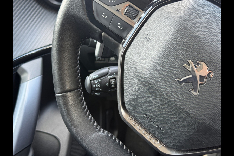 Peugeot 2008 1.2 PureTech Allure|Navi|CarPlay|Camera|1eig