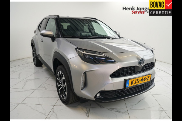 Toyota Yaris Cross 1.5 Hybrid 115 First Edition uit 2025 Rijklaar + Fabrieksgarantie Henk Jongen Auto's in Helmond,  al 50 jaar service zoals 't hoort!
