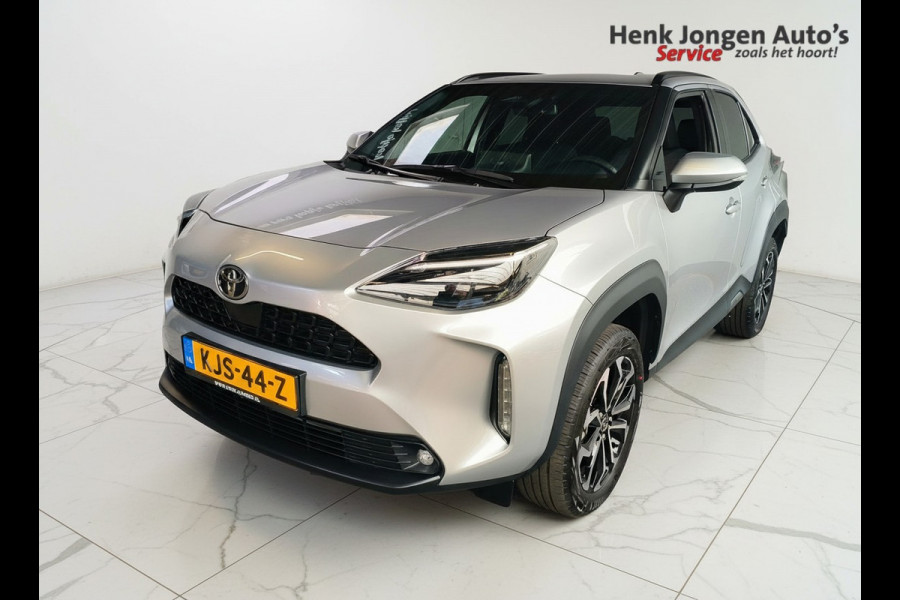 Toyota Yaris Cross 1.5 Hybrid 115 First Edition uit 2025 Rijklaar + Fabrieksgarantie Henk Jongen Auto's in Helmond,  al 50 jaar service zoals 't hoort!