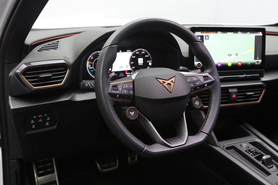 CUPRA Formentor 1.4 e-Hybrid 245 PK VZ Performance PHEV, Panoramadak, Trekhaak, Leder