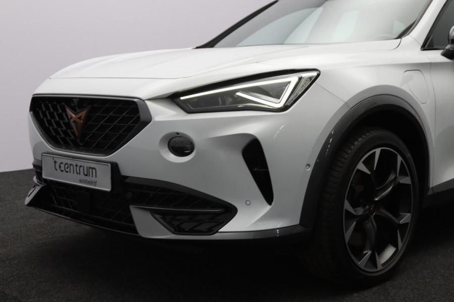 CUPRA Formentor 1.4 e-Hybrid 245 PK VZ Performance PHEV, Panoramadak, Trekhaak, Leder