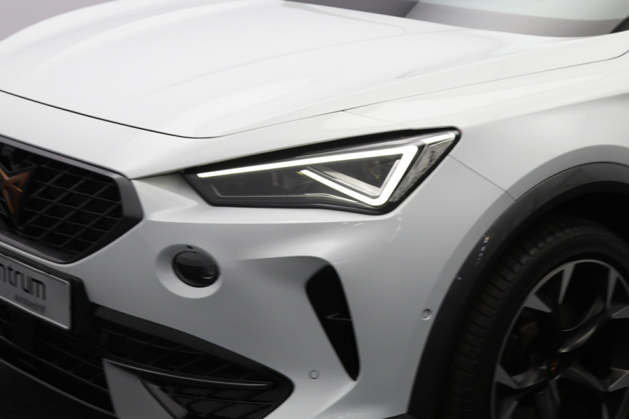 CUPRA Formentor 1.4 e-Hybrid 245 PK VZ Performance PHEV, Panoramadak, Trekhaak, Leder