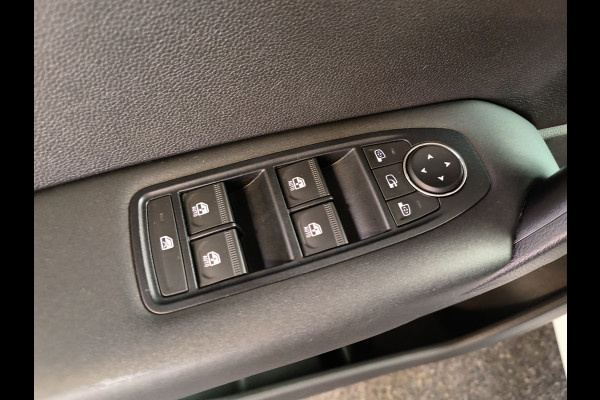 Renault Captur 1.0 TCe 100 Intens + afneembare trekhaak uit 2019 Rijklaar + 12 maanden Bovag-garantie Henk Jongen Auto's in Helmond,  al 50 jaar service zoals 't hoort!