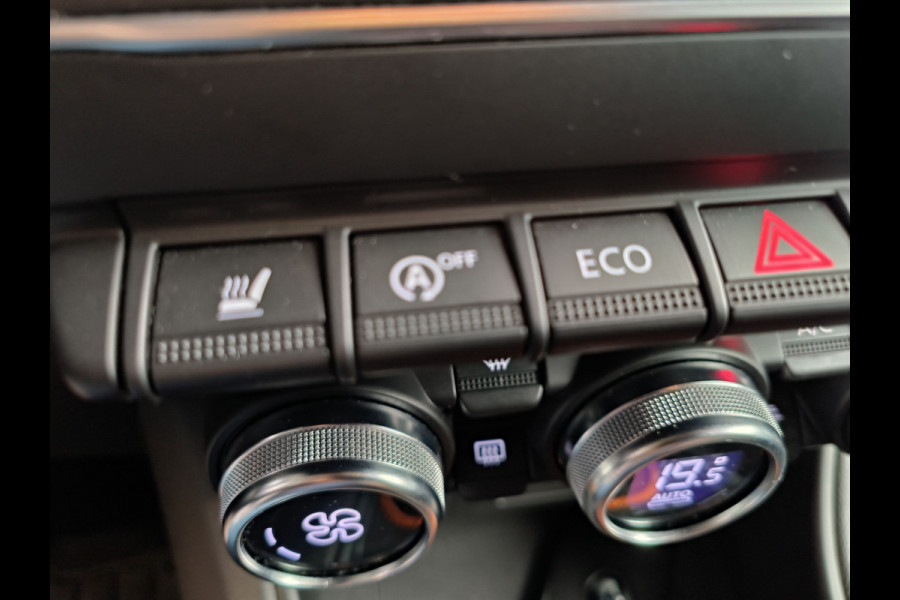 Renault Captur 1.0 TCe 100 Intens + afneembare trekhaak uit 2019 Rijklaar + 12 maanden Bovag-garantie Henk Jongen Auto's in Helmond,  al 50 jaar service zoals 't hoort!