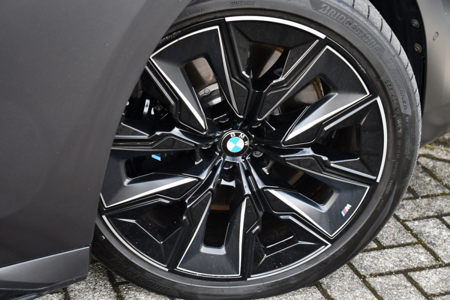 BMW 7 Serie 750e xDrive M-Sport Pro Frozen-Grey Auto-Doors Exe-Drive-Pro Trekhaak