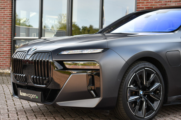 BMW 7 Serie 750e xDrive M-Sport Pro Frozen-Grey Auto-Doors Exe-Drive-Pro Trekhaak
