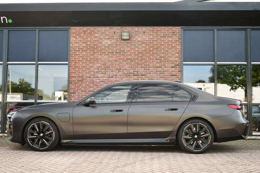 BMW 7 Serie 750e xDrive M-Sport Pro Frozen-Grey Auto-Doors Exe-Drive-Pro Trekhaak