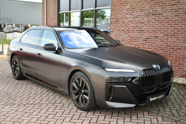 BMW 7 Serie 750e xDrive M-Sport Pro Frozen-Grey Auto-Doors Exe-Drive-Pro Trekhaak