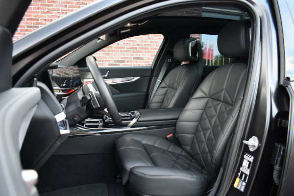 BMW 7 Serie 750e xDrive M-Sport Pro Frozen-Grey Auto-Doors Exe-Drive-Pro Trekhaak