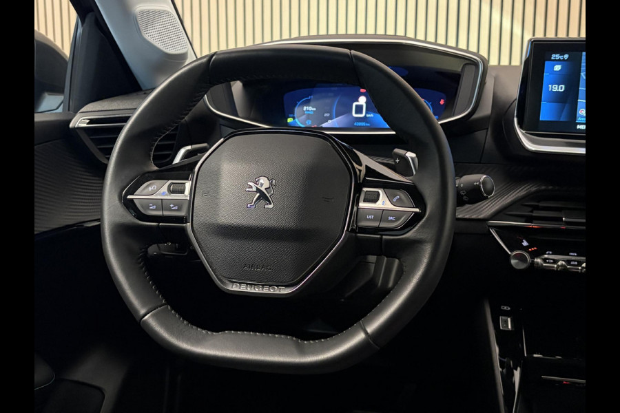 Peugeot 208 1.2 PureTech 100PK Aut. Allure Pack | Groot navi | adapt. Cruise | I-Cockpit | Incl. garantie