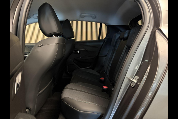Peugeot 208 1.2 PureTech 100PK Aut. Allure Pack | Groot navi | adapt. Cruise | I-Cockpit | Incl. garantie