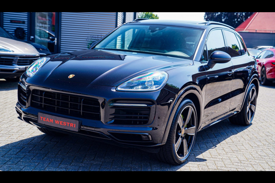 Porsche Cayenne 3.0 E-Hybrid Platinum Edition | Panorama | Sport Chrono | Lane Assist | Trekhaak | Luchtvering | Stoelventilatie